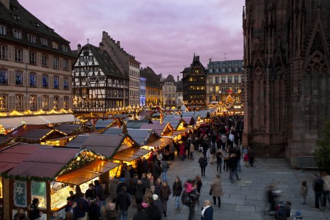 marche_de_noel_place_de_la_cathedrale_3_-_christophe_hamm_otsr_539b1d9fb5a1c84e86a217e72f166bf7.jpg